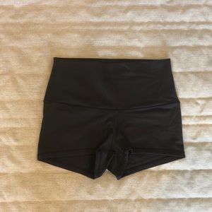 🍋Lululemon Boogie Short💛